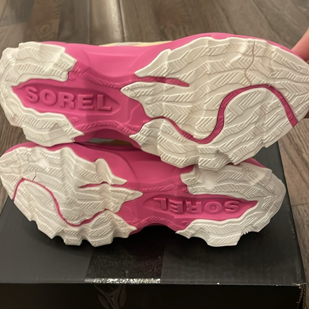 SOREL Kinetic Breakthru Tech Lace Sneakers Bleached Ceramic, Fushia Fizz New - Picture 5 of 7